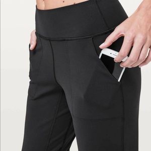 Black Lululemon Align Jogger 28” (Size 6)